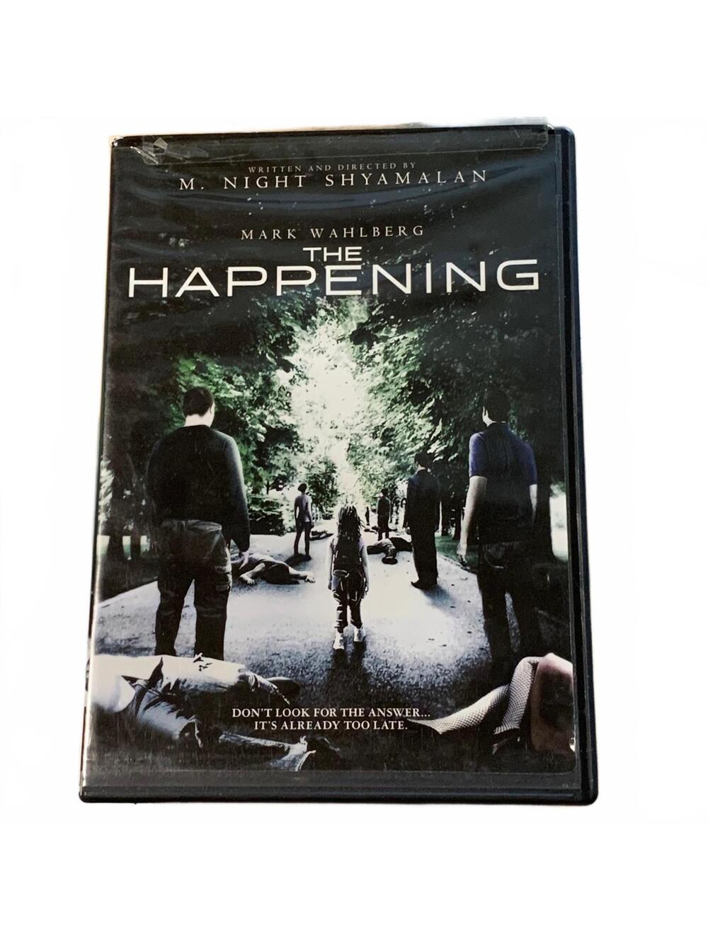 The Happening DVD 2008 Widescreen Special Features Mark Wahlberg